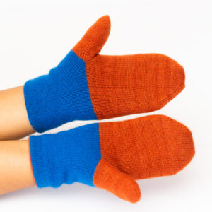 Reversible Cashmere Mitten Red Blue